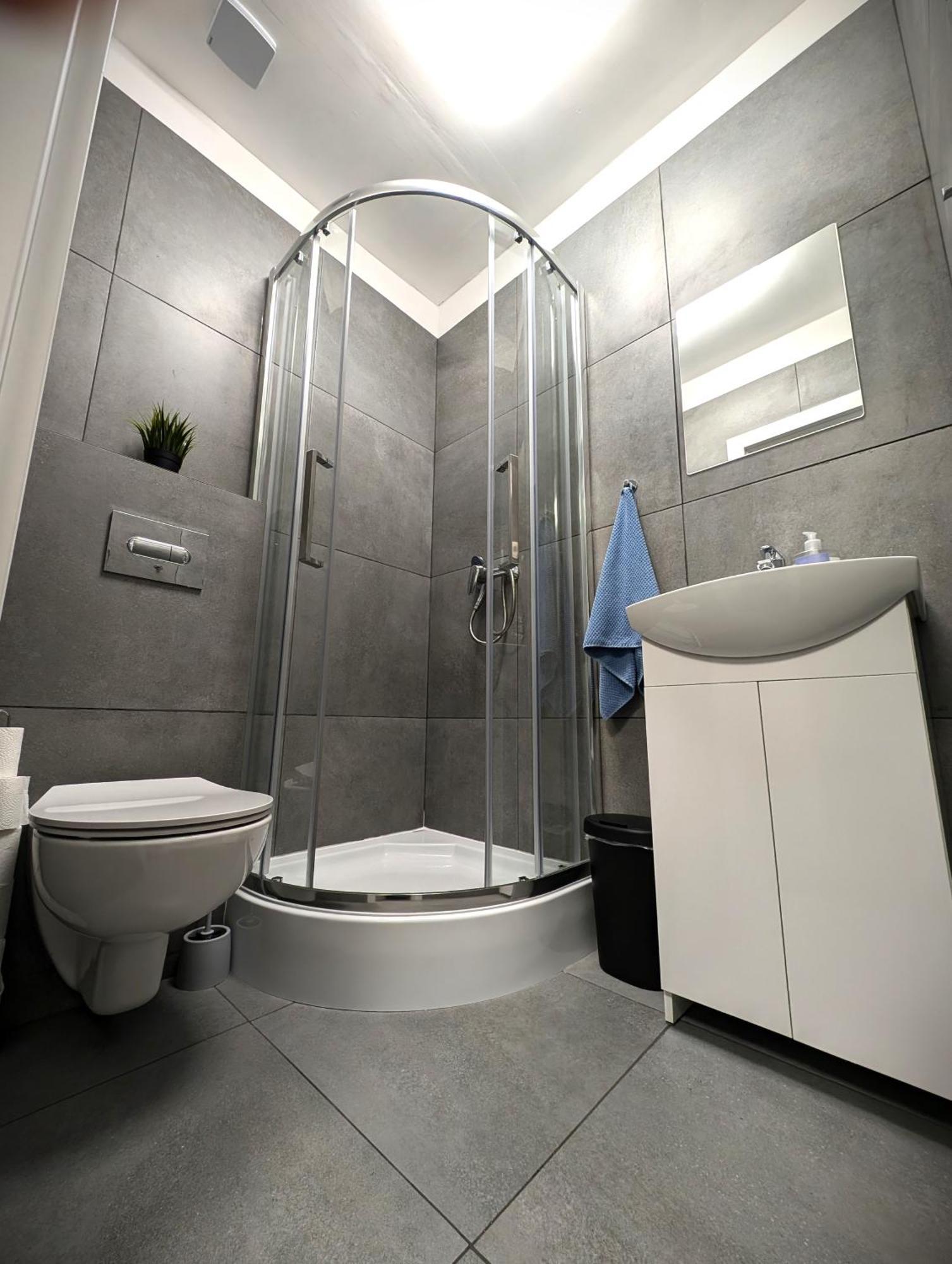 Hostel Baraczek Lotnisko Leszno Lešno Exteriér fotografie