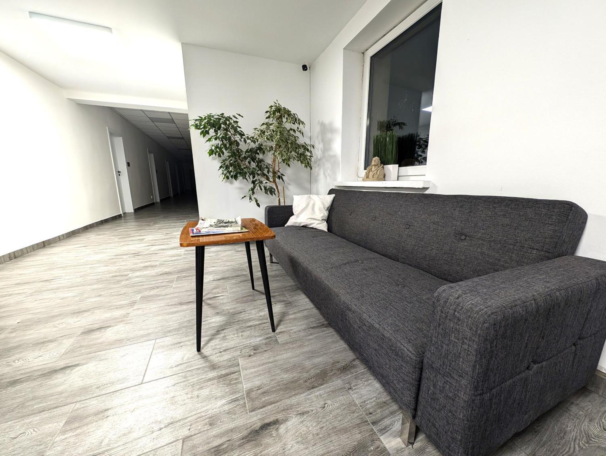 Hostel Baraczek Lotnisko Leszno Lešno Exteriér fotografie