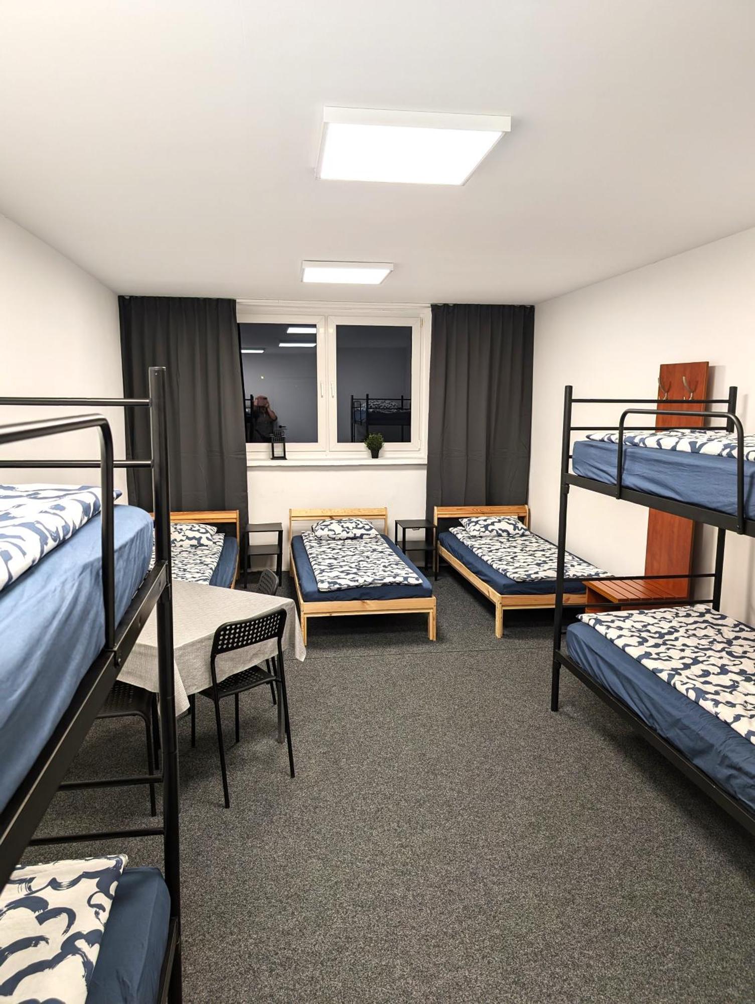 Hostel Baraczek Lotnisko Leszno Lešno Exteriér fotografie