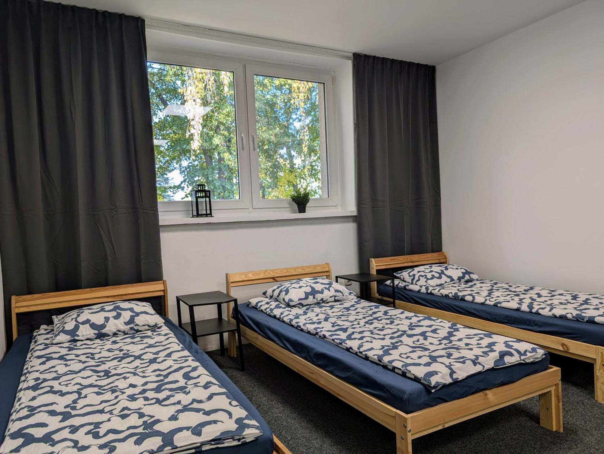 Hostel Baraczek Lotnisko Leszno Lešno Exteriér fotografie